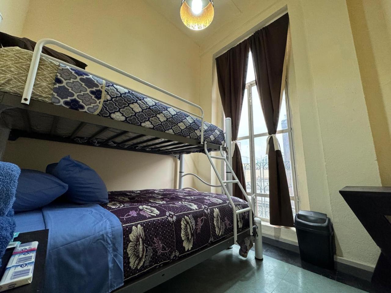 Rooms Zocalo เม็กซิโกซิตี้ ภายนอก รูปภาพ